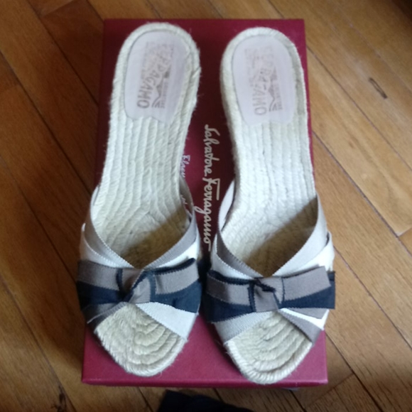 Salvatore Ferragamo 8.5C Grisson espadrille - Picture 3 of 10
